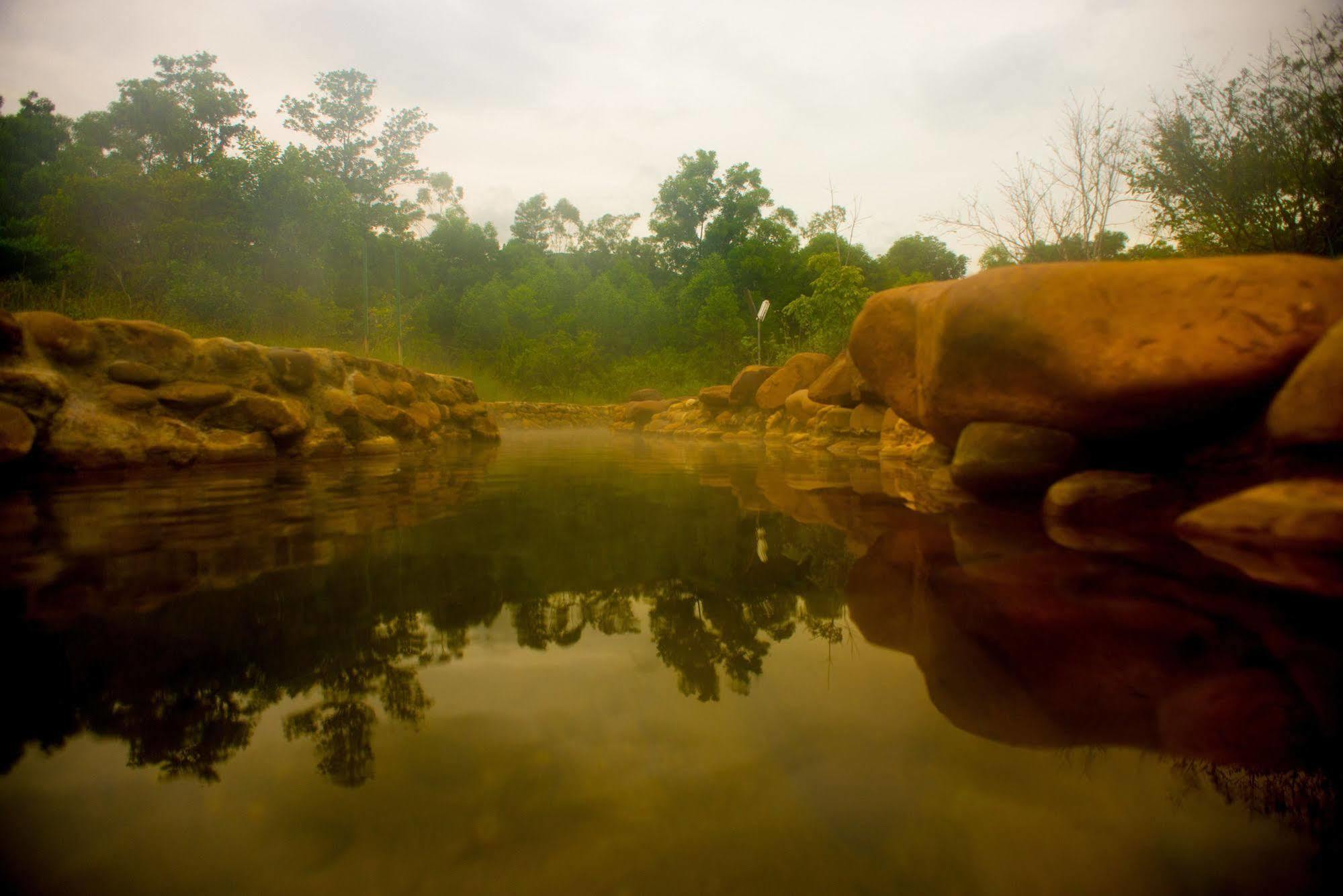 Thanh Tan Hot Springs By Fusion Хюе Екстер'єр фото